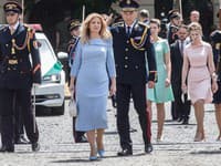 Naša prezidentka na návšteve Poľska. Ku tejto príležitosti si zvolila biele šaty a zaujímavý účes