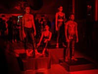 Kolekciu B.zero1 Rock, ktorá spája rokmi preverenú tradíciu a inovátorského ducha, mohli prítomní hostia obdivovať prostredníctvom unikátnych tancujúcich živých sôch