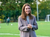 Najlepší prístup ako prijať vrásky a starnutie je nebojovať s tým, hovorí Kate Middleton