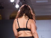 Ashley postupne začala dobýjať svet ako plus size modelka a vďaka tomu sa jej podarilo zmeniť niektoré stereotypy
