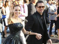 Angelina sa zoznámila s Bradom v čase, keď bol šťastne ženatý