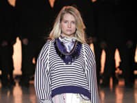 Lottie Moss na poslednej módnej prehliadke pre značku Tommy Hilfiger