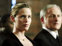 Nový špionážny seriál bude dejom pripomínať známy akčný seriál s Jennifer Garner Alias z roku 2001. 