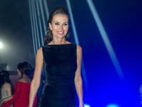 Ako riaditeľka súťaže Miss Universe previedla zakaždým ukážkový look