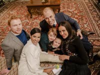 Fanúšikovia možno ocenia návrat Jordana Whalena ako princa Williama, Laury Mitchell ako Kate Middleton, vojvodkyne z Cambridge. 
