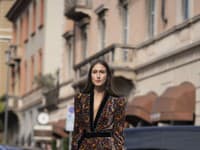 Wrap dress sú overenou a nestarnúcou klasikou