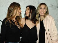 Gigi a Bellu Hadid snáď nikomu netreba zvlášť predstavovať. Vedeli ste však o tom, že majú aj dve staršie sestry? 