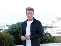 O Lady D prehovoril Gordon Ramsay v rámci televíznej šou na ostrove Santorini, kde hodnotil miestnu kuchyňu. 
