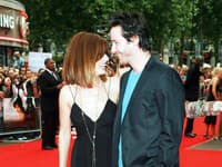 Sandra a Keanu na červenom koberci vyzerali zamilovane, čo je badať aj na spoločných fotografiách z tohto obdobia.  