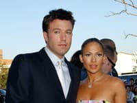 Jennifer bola s Benom zasnúbená v roku 2003