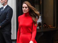 Kate v prvom rade dbá na elegantnosť a drží sa bontónu