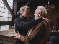Otec a syn Svěrákovci predstavujú prvé zábery z filmu Betlehemské svetlo