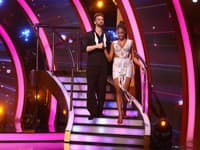 Súťažiaca z reality šou Love Island Viktoria Niang alias Aicha s tanečným partnerom Fabiom Belluccim