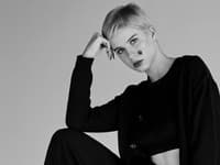 Emma na najnovších fotografiách pripomína slávnu mamu