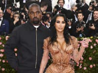 Kanye sa odmieta svojej manželky vzdať