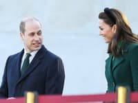 Princ William a vojvodkyňa Kate Middleton opustia Londýn