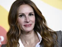 Herečka Julia Roberts zažiarila na premiére miniseriálu Gaslit