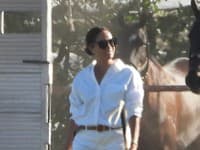 Meghan Markle prekvapila letným outfitom
