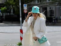 Summer off white