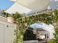 Louis Vuitton predstavuje reštauráciu v srdci Saint-Tropez pod hviezdnym vedením michellinského šéfkuchára Moryho Sacka