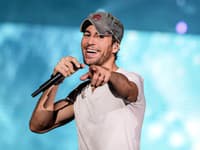 Legendárny Enrique Iglesias je milujúci partner i otec