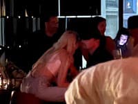 Leonardo DiCaprio a Gigi Hadid k sebe mali veľmi blízko
