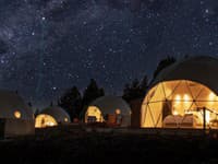 Podľahnite jesennému glampingu