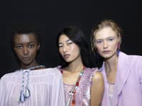 Beauty look krok za krokom podľa Lindy Cantello, svetoznámej make-up artistky značky Giorgio Armani