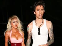 Megan Fox a Machine Gun Kelly na halloweenskej párty