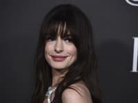V jednoduchosti je krása, tohto pravidla sa drží pôvabná Anne Hathaway 
