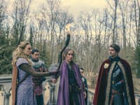 Amélia spolu so svojimi nerozlučnými priateľmi princeznou Ellenou (Natalia Germani) a princom Jánom z Calderonu (Marek Lambora) cestuje do magického mesta Ayra