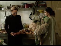 Vo vedľajších úlohách sa predstavia Judit Bárdos a nemecký herec rumunského pôvodu Sabin Tambrea, ktorý v roku 2019 v hlavnej súťaži MFF Cannes predstavil svoj film La Gomera
