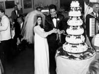Priscilla a Elvis mali malú svadbu v Las Vegas 