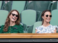 Kate a jej mladšia sestra Pippa 
