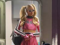 Paris Hilton sa už pýši titulom mamy