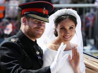 Britský princ Harry a americká herečka Meghan Markle sa zosobášili 19. mája 2018 