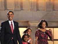 Michelle a Barack Obamovci sú rodičmi dvoch dcér - Malie a Sashy, ktoré vyrastali v Bielom dome