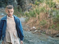  Millie Bobby Brown v úlohe Jane Eleven v Stranger Things 
