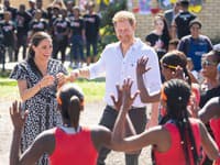 Megahan Markle má v dokumente spomenúť aj jeden incident, ktorý sa udial ešte počas ich kráľovského turné po Južnej Afrike v roku 2019. 
