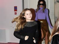 Harper Beckham má rada jednoduché kúsky podobne ako jej mama