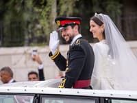 Nevesta mala na sebe svadobné šaty z dielne Elie Saab