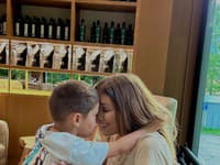 Jasmina Alagič Vrbovská so synom 