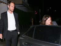 John Miller s Jen Garner
