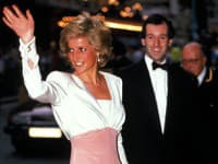 Lady Diana mala paparazzov na každom kroku