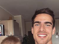 Adam Bardy so synom Alanom