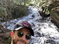 Chris Evans s Albou Baptistou