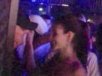 Vittoria Ceretti a Leonardo DiCaprio v klube na Ibize