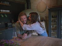 Manželia Beckhamovci v minisérii Beckham na Netflixe