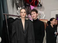 Dizajnér Michael Kováčik a Miss Slovensko 2023 Sophia Hrivňáková
