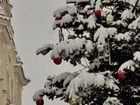 Mesto je ideálnou dovolenkovou destináciou pre cestovateľov, ktorí hľadajú vianočnú atmosféru